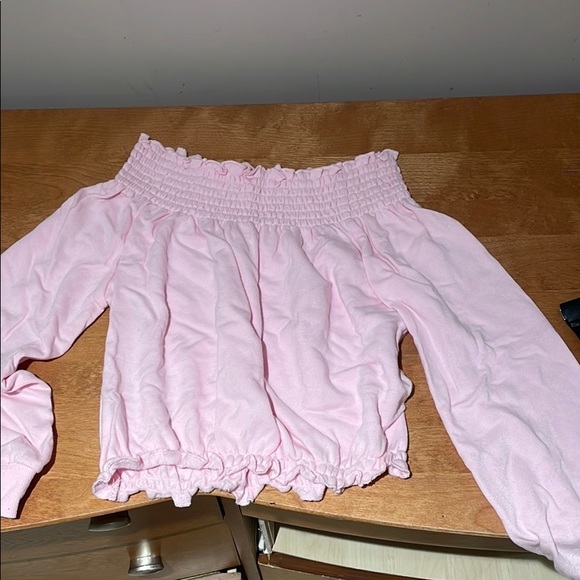 Top - Picture 2 of 2